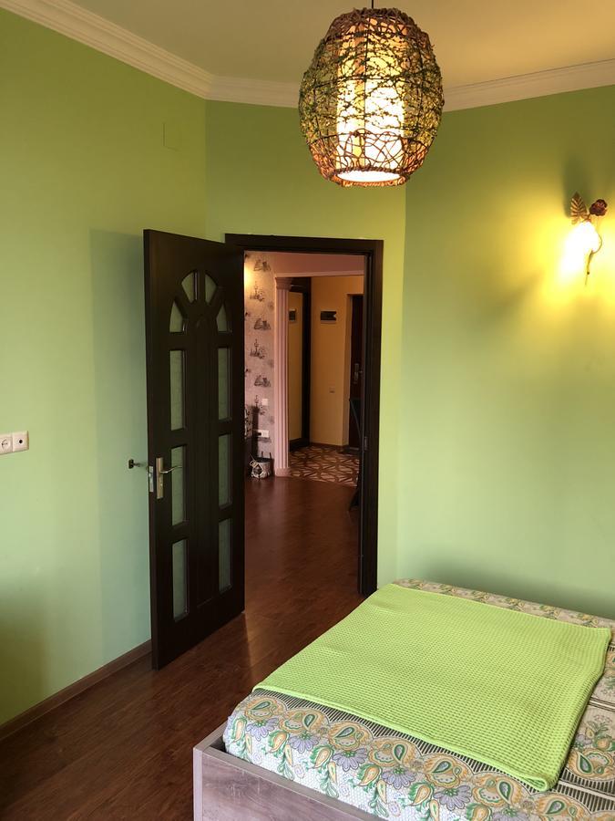 Apartment Gio Batoemi Buitenkant foto